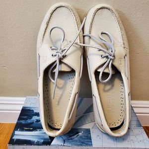 MEN SPERRY TOP SIDER SHOE.